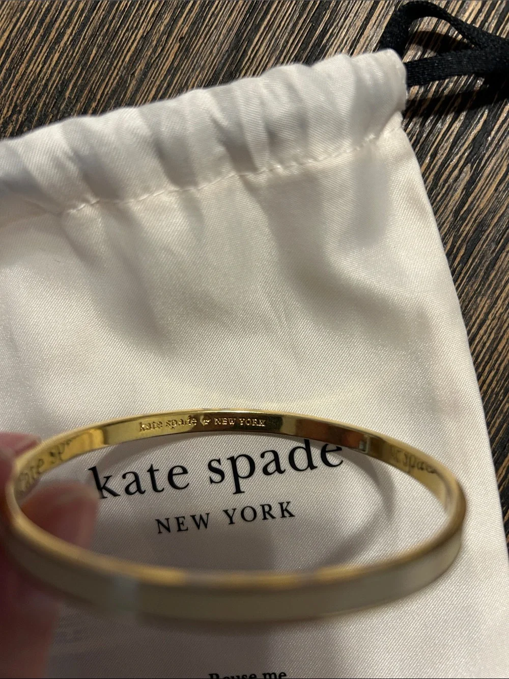♠️ Kate Spade New York Tickle the Ivories Gold and Ivory Enamel Bangle Bracelet - Picture 3 of 8
